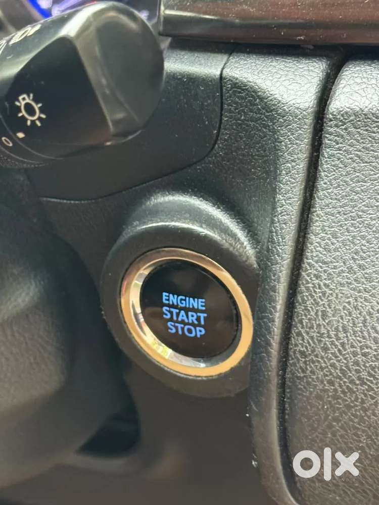 Toyota Innova Crysta [2020-ongoing] 2.4 Zx 7 Str, 2021, Diesel