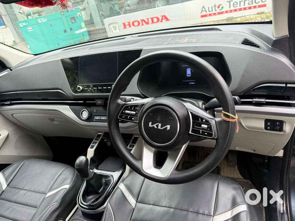 Kia Carens 1.4 Prestige 7 Str, 2024, Petrol