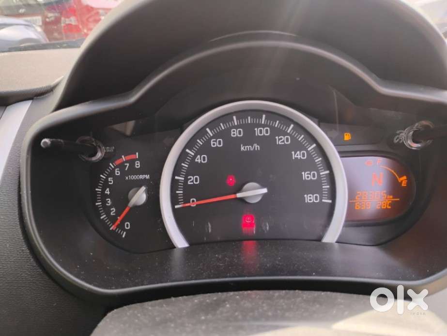 Maruti Suzuki Celerio 1.0 Vxi Amt, 2016, Petrol