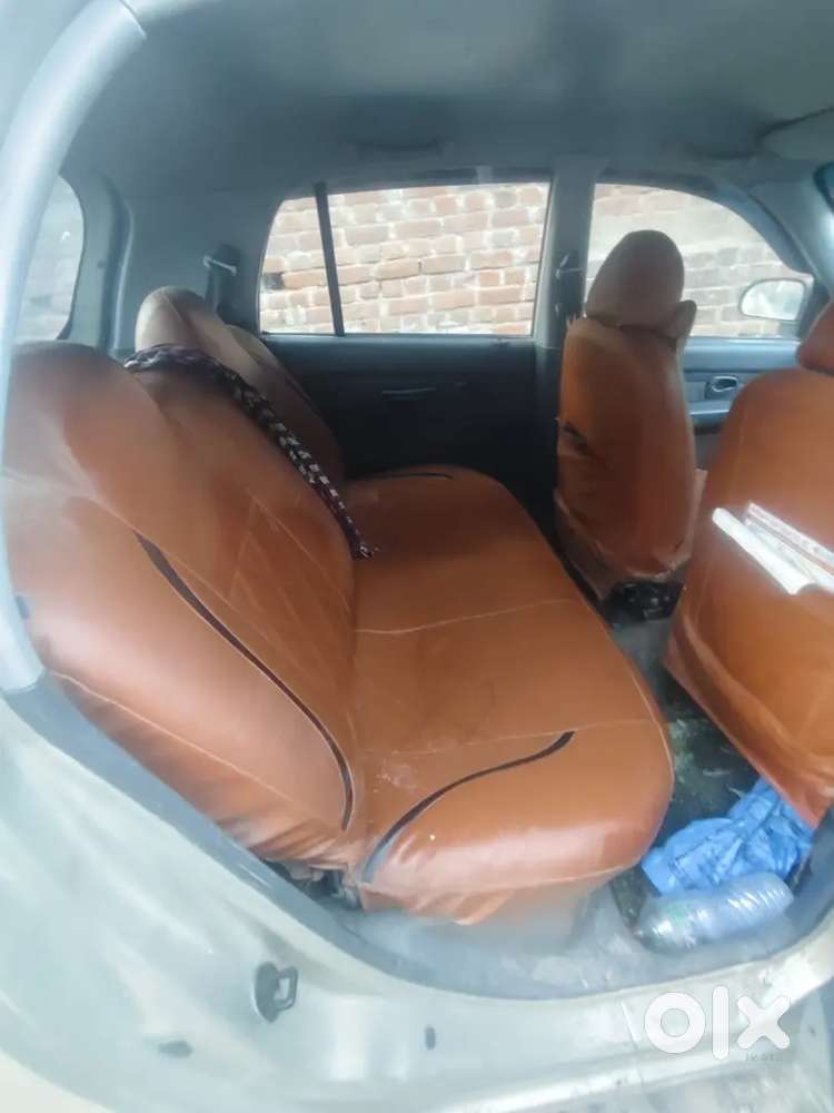 Gadi Full Condition 
Front Power Window Remote Control Car