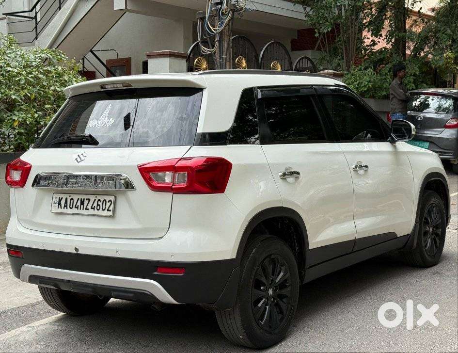 Maruti Suzuki Brezza Zdi+ Dual Tone, 2021, Petrol