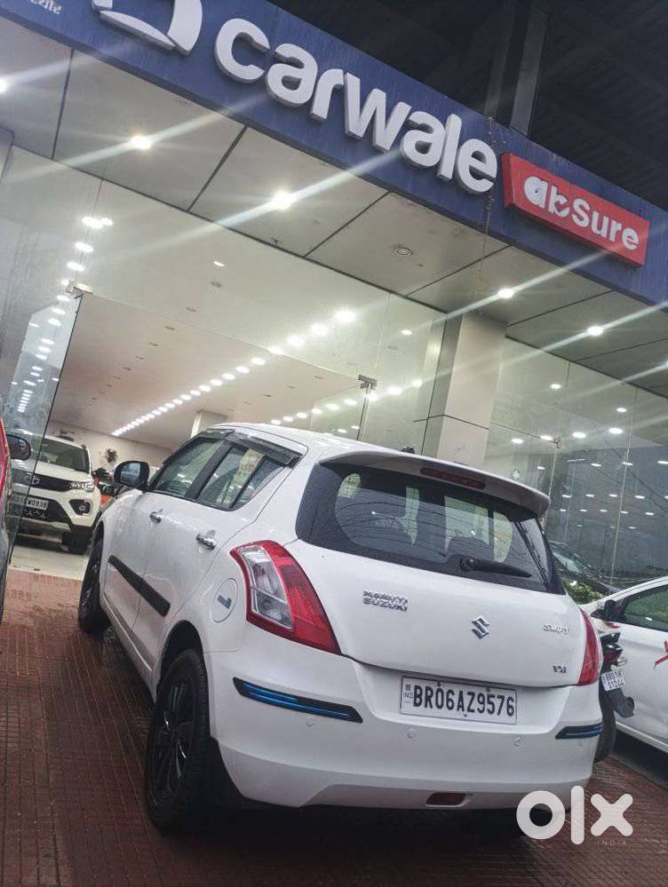 Maruti Suzuki Swift Vxi Optional, 2016, Petrol