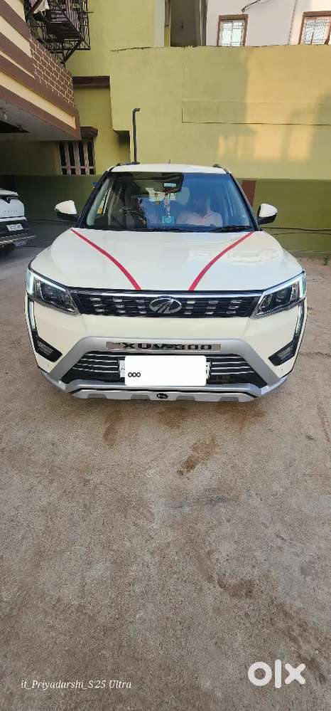 Mahindra Xuv300 2022 Petrol