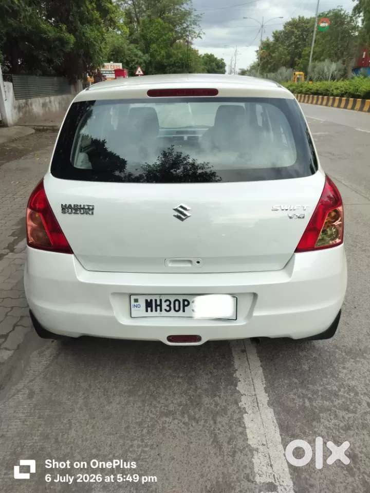 Maruti Suzuki Swift Vxi Bsiv, 2010, Petrol