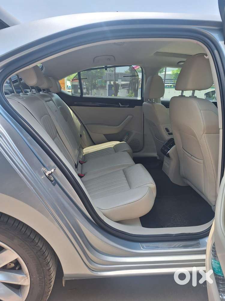 Skoda Superb L&k 2.0 Tdi At, 2019, Diesel