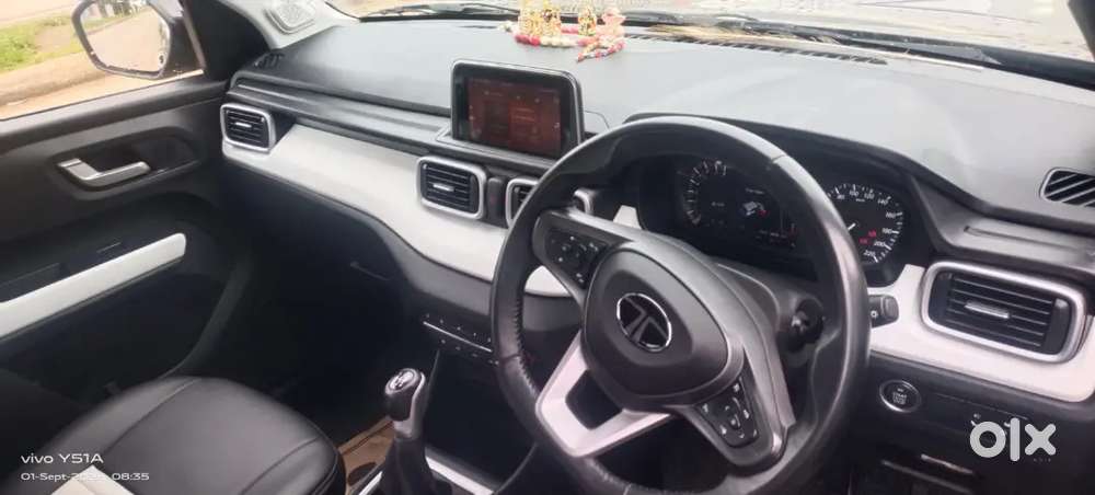Tata Punch 2025 Revotron Accomplished Mt