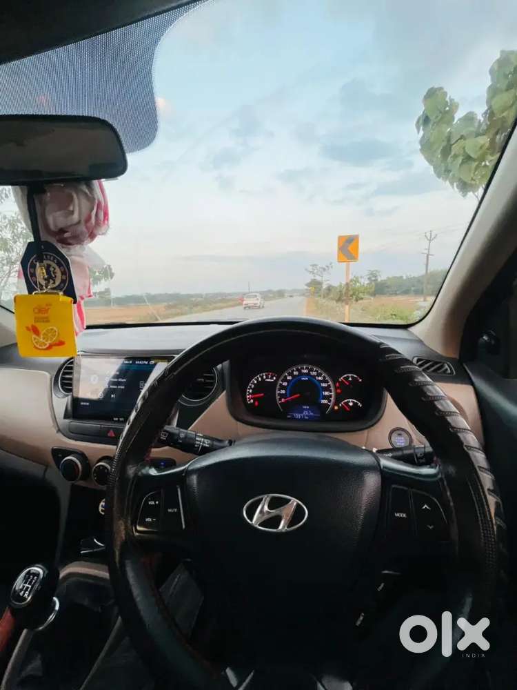 Hyundai Grand I10 2016 Petrol Well Maintained