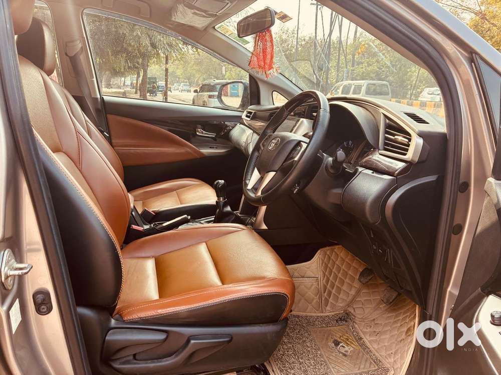 Toyota Innova Crysta 2.4 Vx Mt, 2022, Diesel