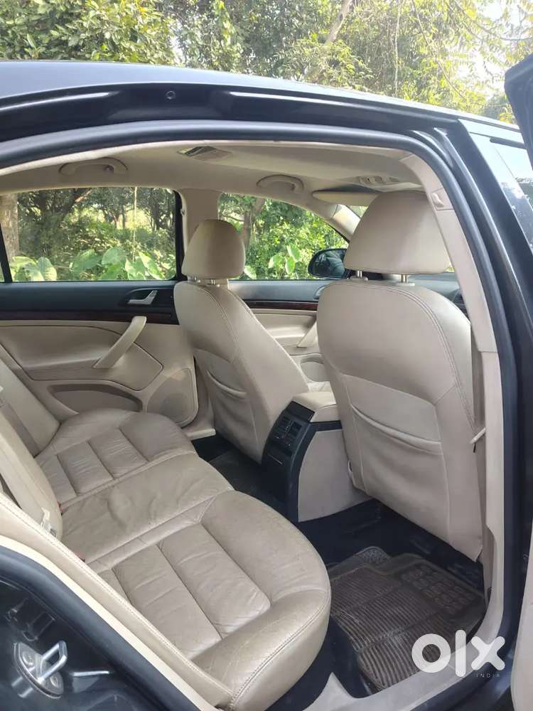 Skoda Laura Ambiente Diesel 2013