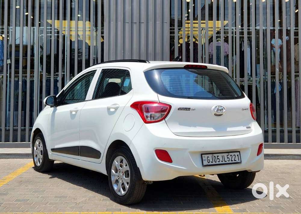 Hyundai Grand I10 Sportz 1.2 Kappa Vtvt, 2015, Petrol