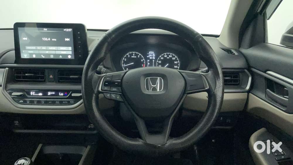 Honda Elevate V Mt, 2023, Petrol