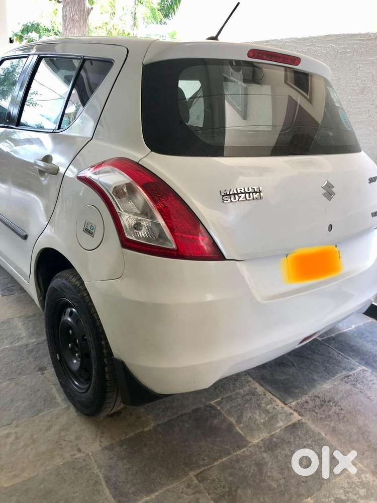 Maruti Suzuki Swift 2011 Diesel 128000 Km Driven