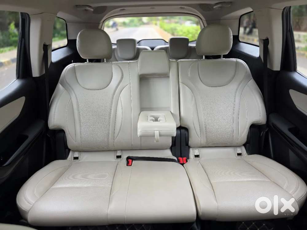 Mahindra Xuv700 2.2 Ax 7 Diesel At Luxury Pack Str, 2023, Diesel