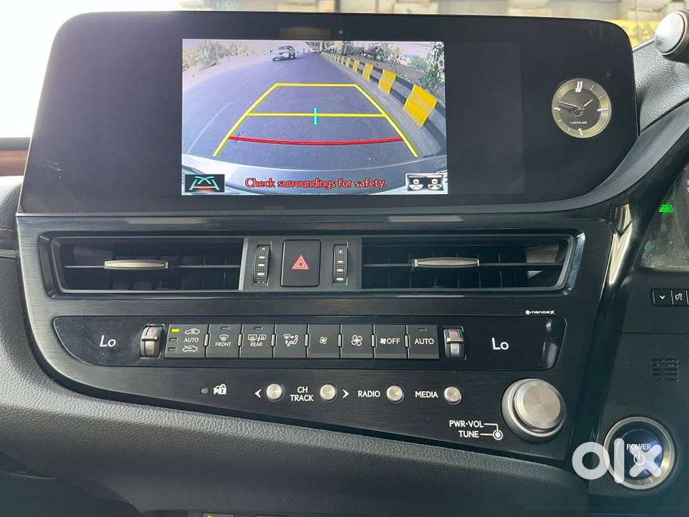 Lexus Es 300h Luxury, 2022, Petrol