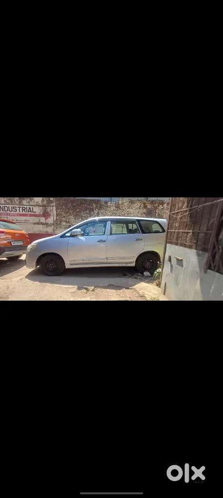 Toyota Innova 2014 Diesel Well Maintained