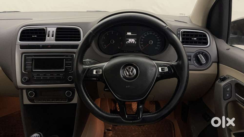 Volkswagen Vento 2010-2013 Petrol Highline, 2015, Petrol