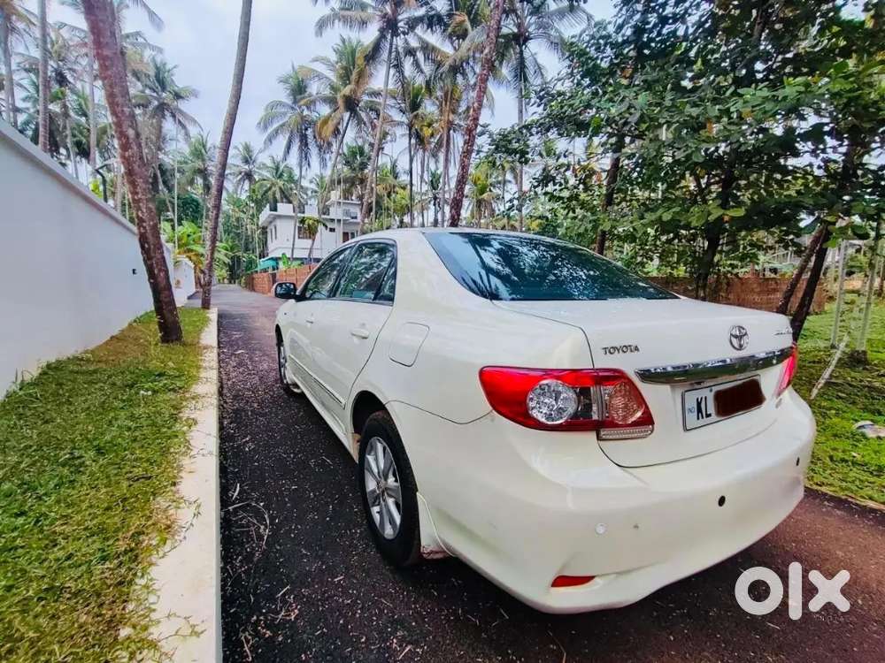 Toyota Corolla Altis At 2012 Petrol 83000 Km Driven
