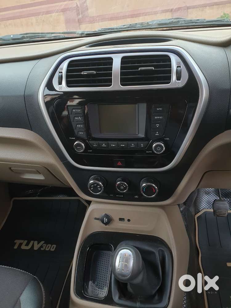 Mahindra Tuv 300 Mhawk100 T8, 2016, Diesel