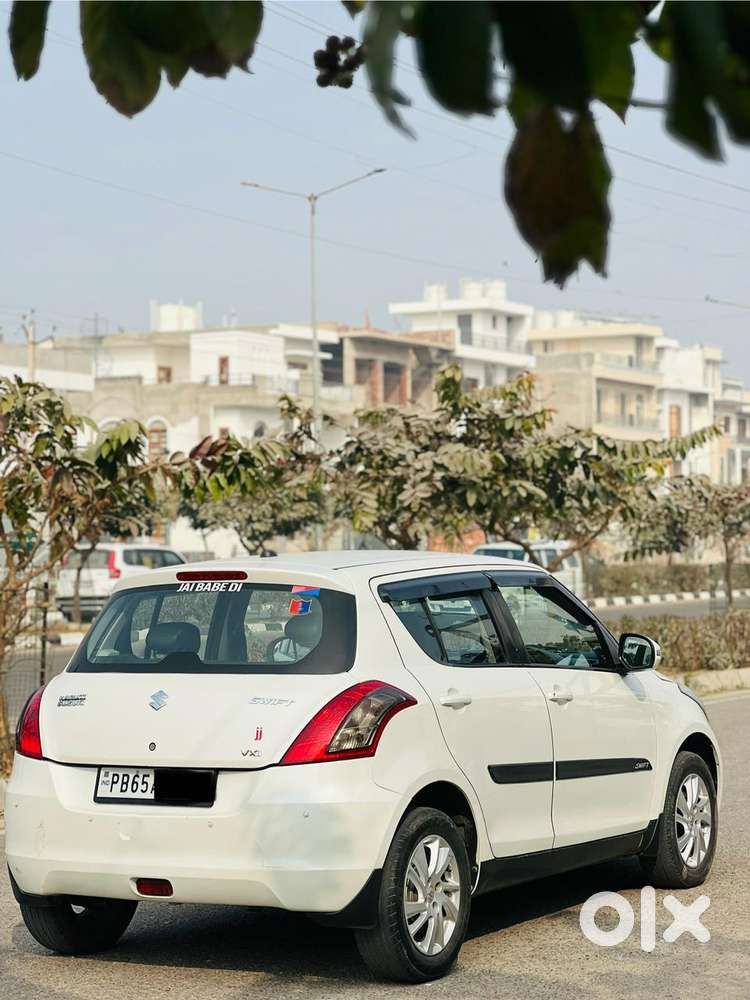 Maruti Suzuki Swift 1.2 Vxi (o), 2017, Petrol