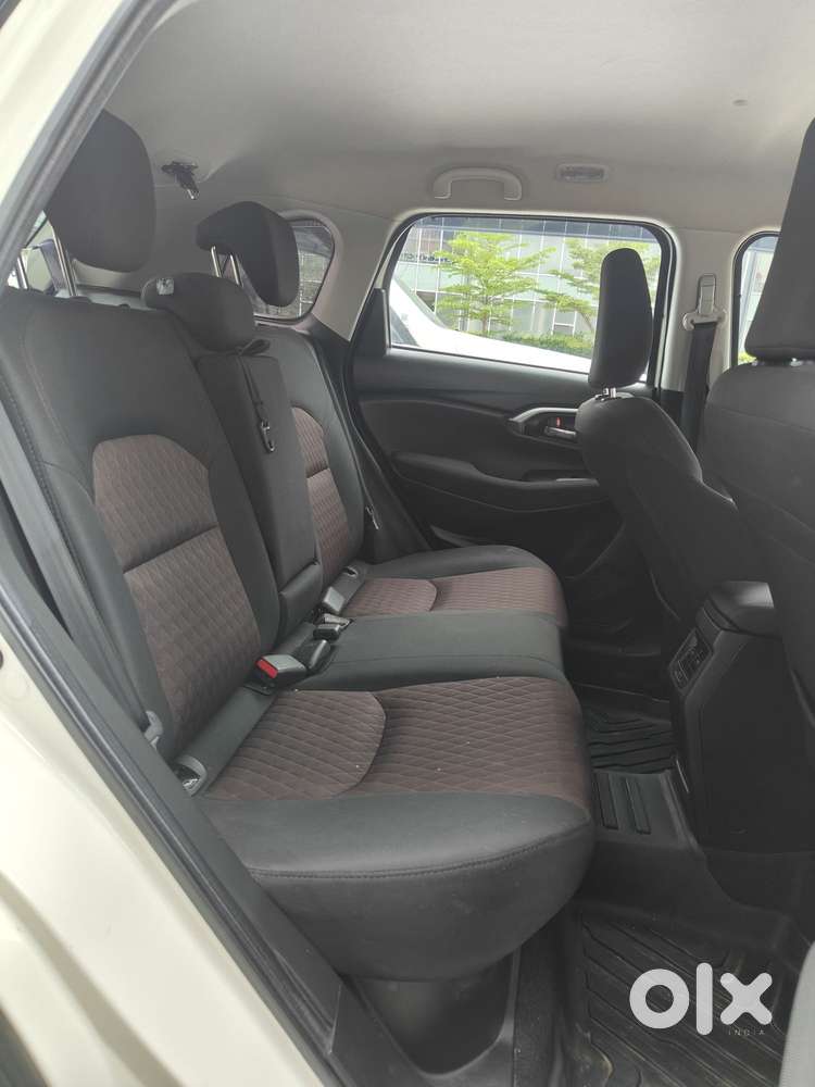 Maruti Suzuki Grand Vitara 1.5 Delta Cng, 2024, Cng & Hybrids