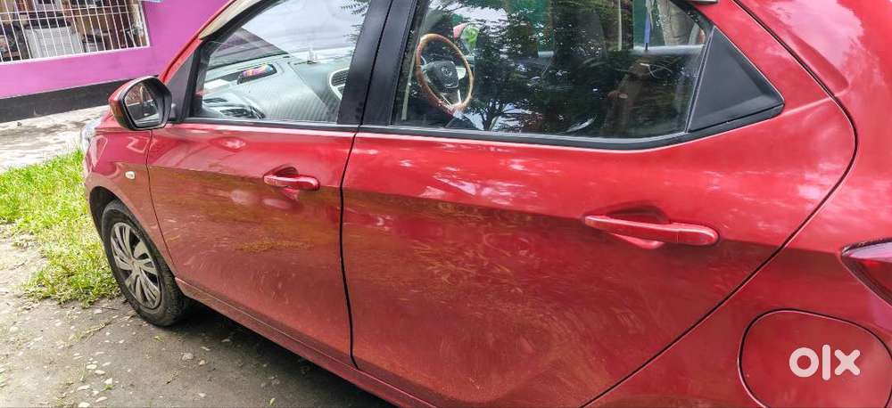 Tata Tiago 2016 Petrol