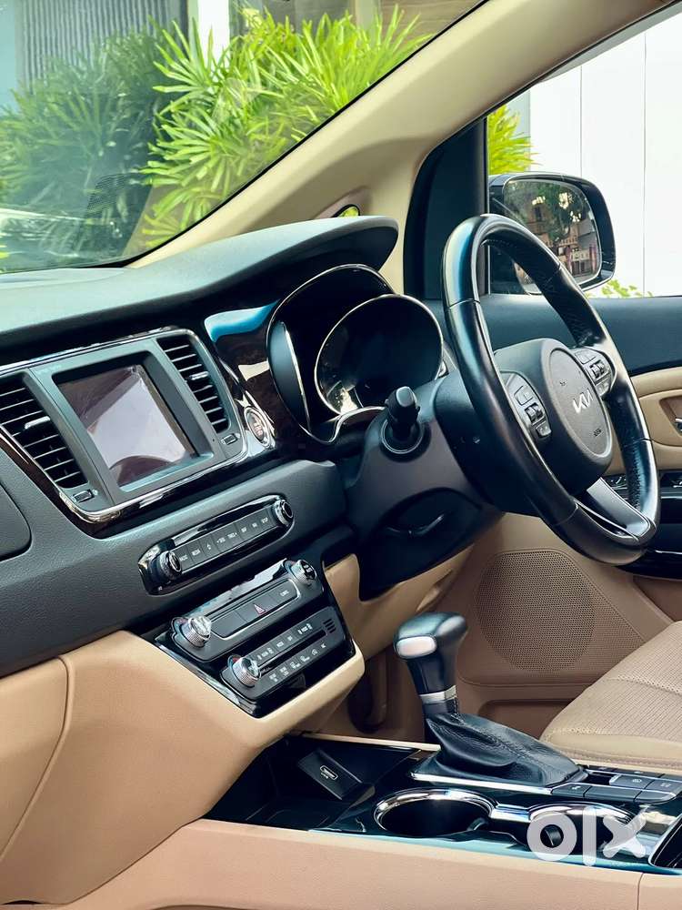 Kia Carnival Limousine Plus 7 Str, 2022, Diesel