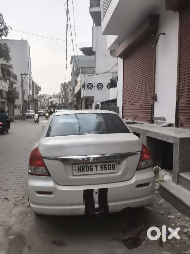 Maruti Suzuki Dzire 2011 Petrol 96500 Km Driven