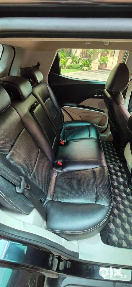 Mahindra Xuv300 W8 2019