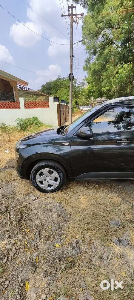 Hyundai Venue 2021 Automatic Petrol Well Maintained