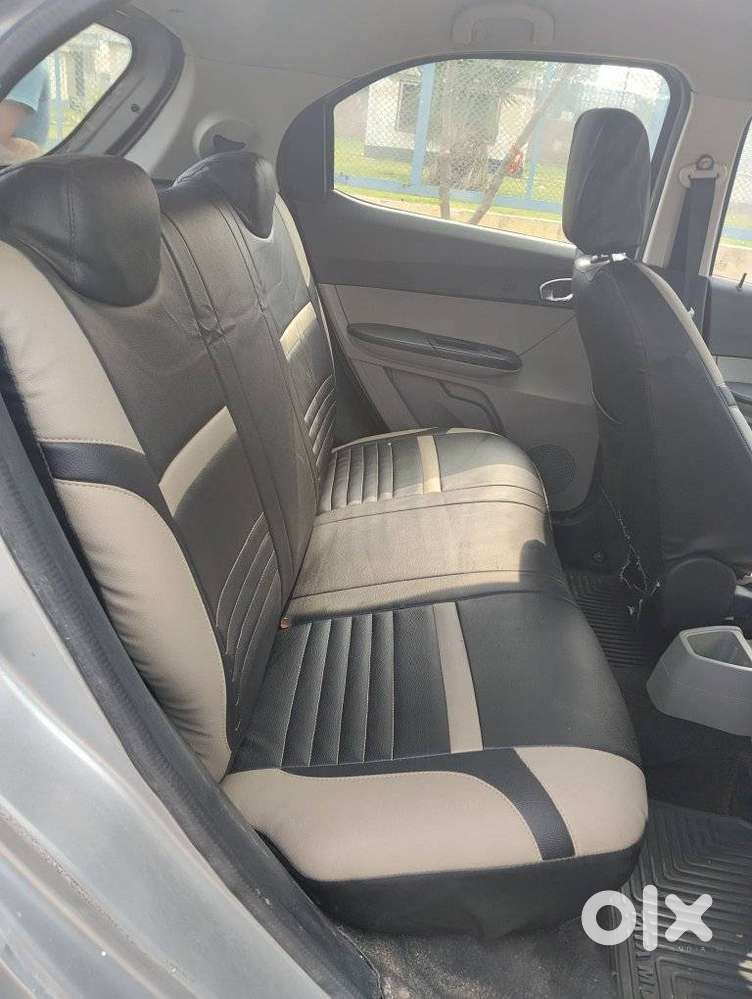 Tata Tiago Xz Opt, 2017, Petrol