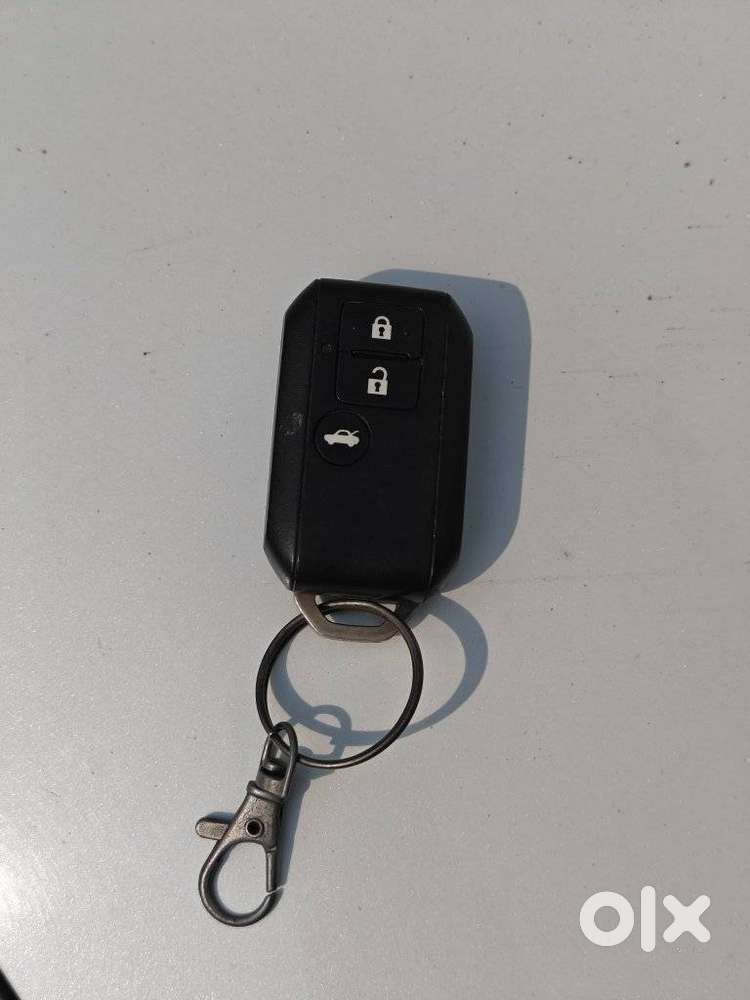 Maruti Suzuki Swift Dzire Zxi + Amt, 2018, Petrol