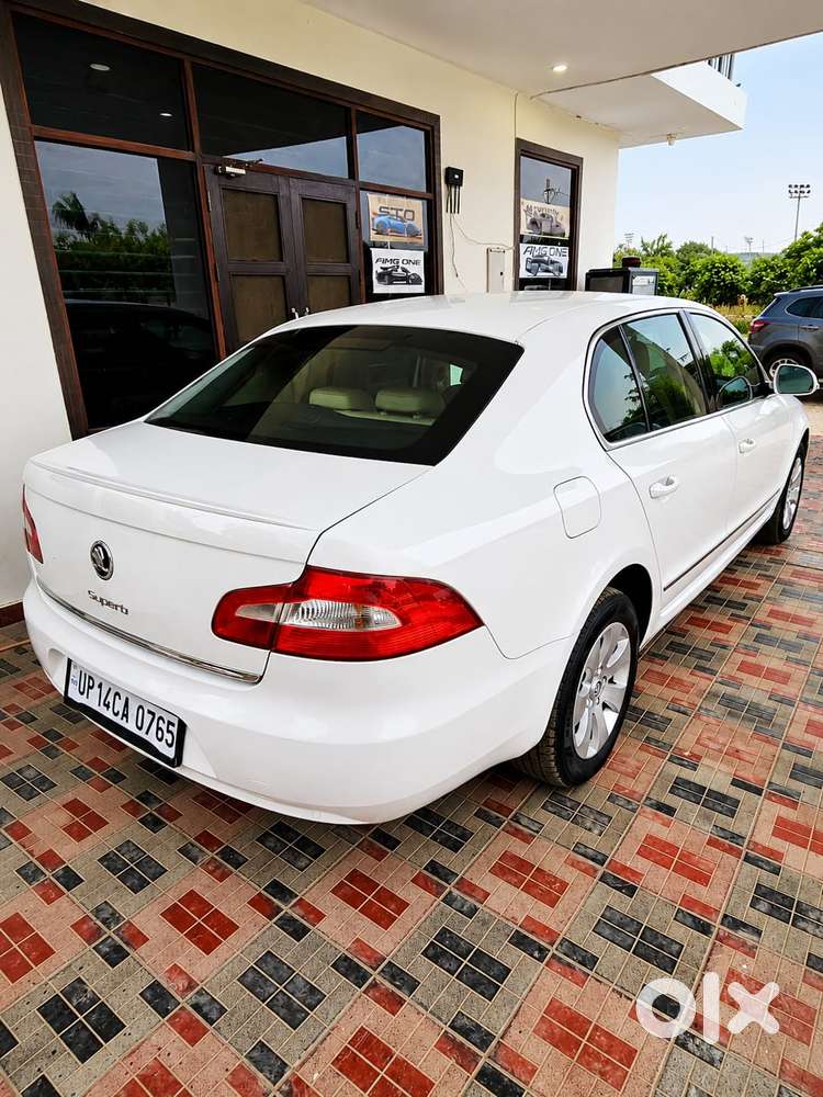 Skoda Superb Elegance 1.8 Tsi At, 2013, Petrol