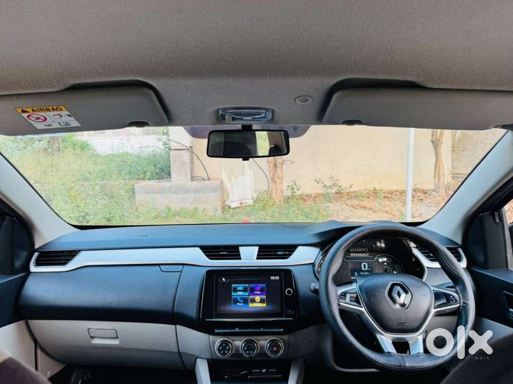 Renault Triber Rxz, 2022, Petrol