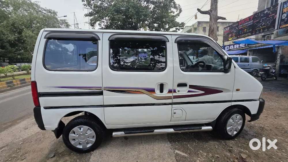 Maruti Suzuki Eeco 5 Str 2010