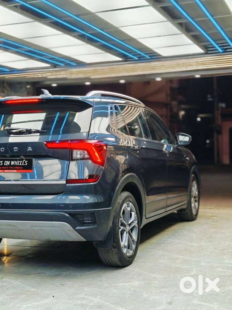 Skoda Kushaq 1.0 Tsi Style At (6 Airbags), 2021, Petrol