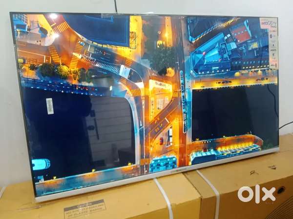 43inch freamlesss soundbar led tv brand new with 1 year warranty