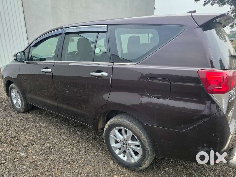 Toyota Innova Crysta 2.4 G Mt 8s, 2016, Diesel