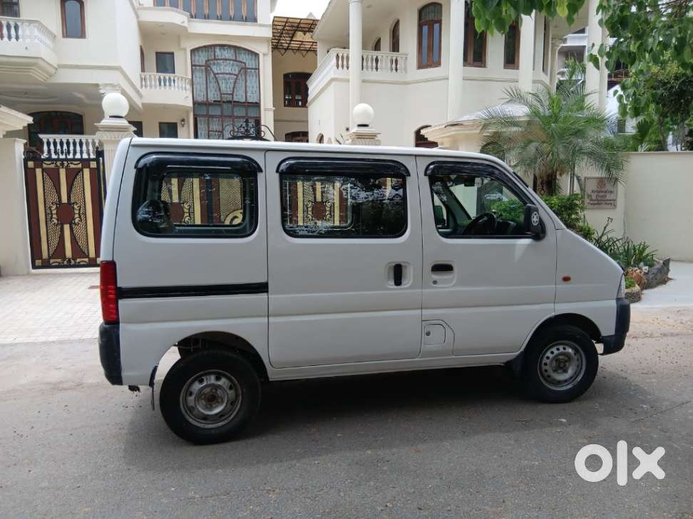 Maruti Suzuki Eeco 1.2 7 Str Std(o), 2024, Petrol