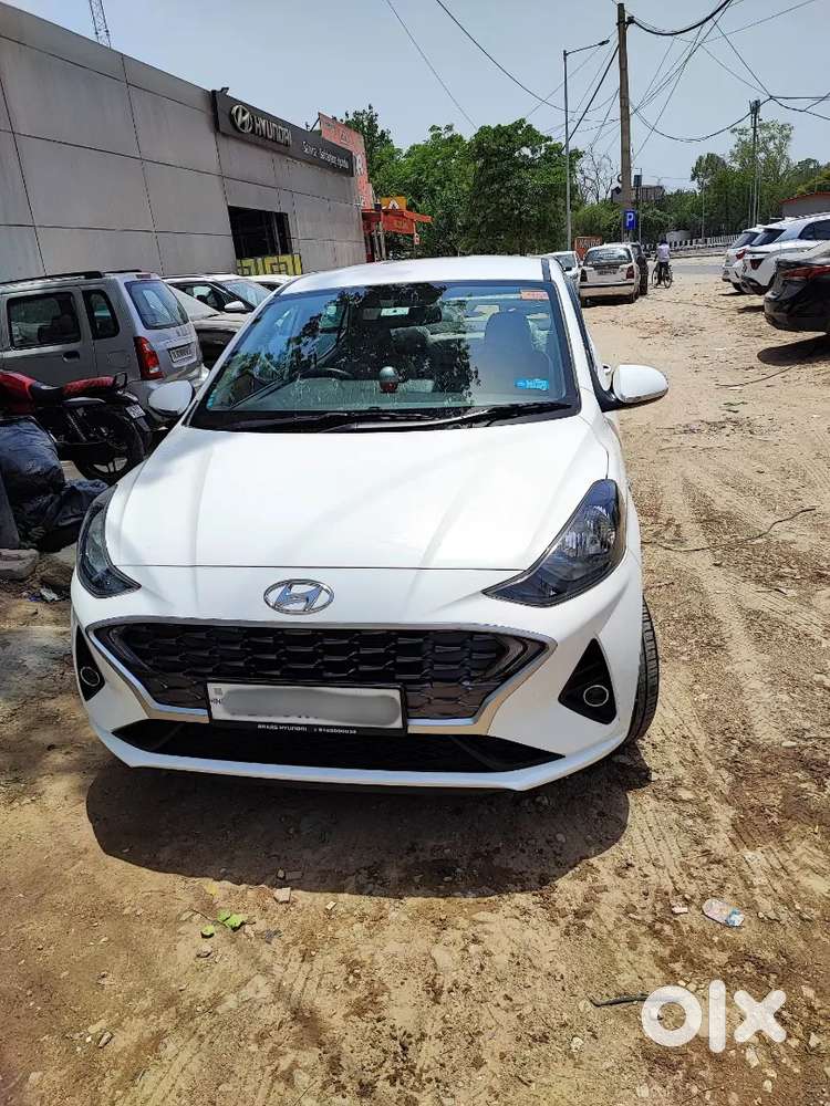 Showroom Condition 1st Owner Car. Single Hand Less Driven