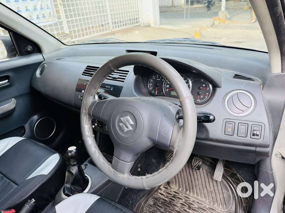 Maruti Suzuki Swift Dzire 1.2 Vxi Bsiv, 2011, Petrol