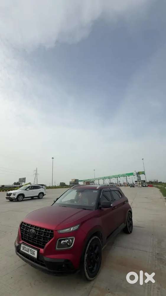 Hyundai Venue 1.0 Turbo 2021 Roamania Red