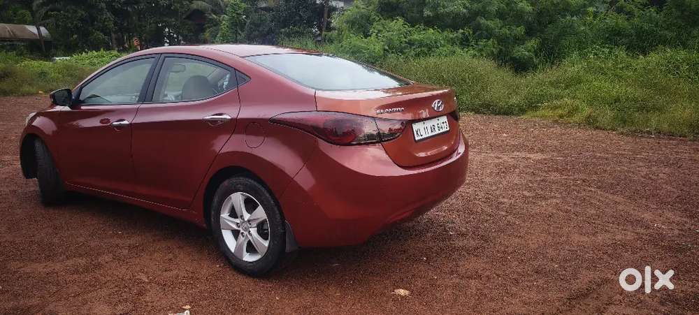 Hyundai Elantra 2013 Petrol Well Maintained