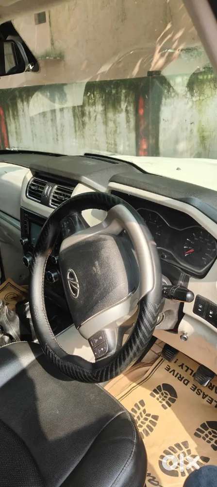 Mahindra Scorpio S10 2017