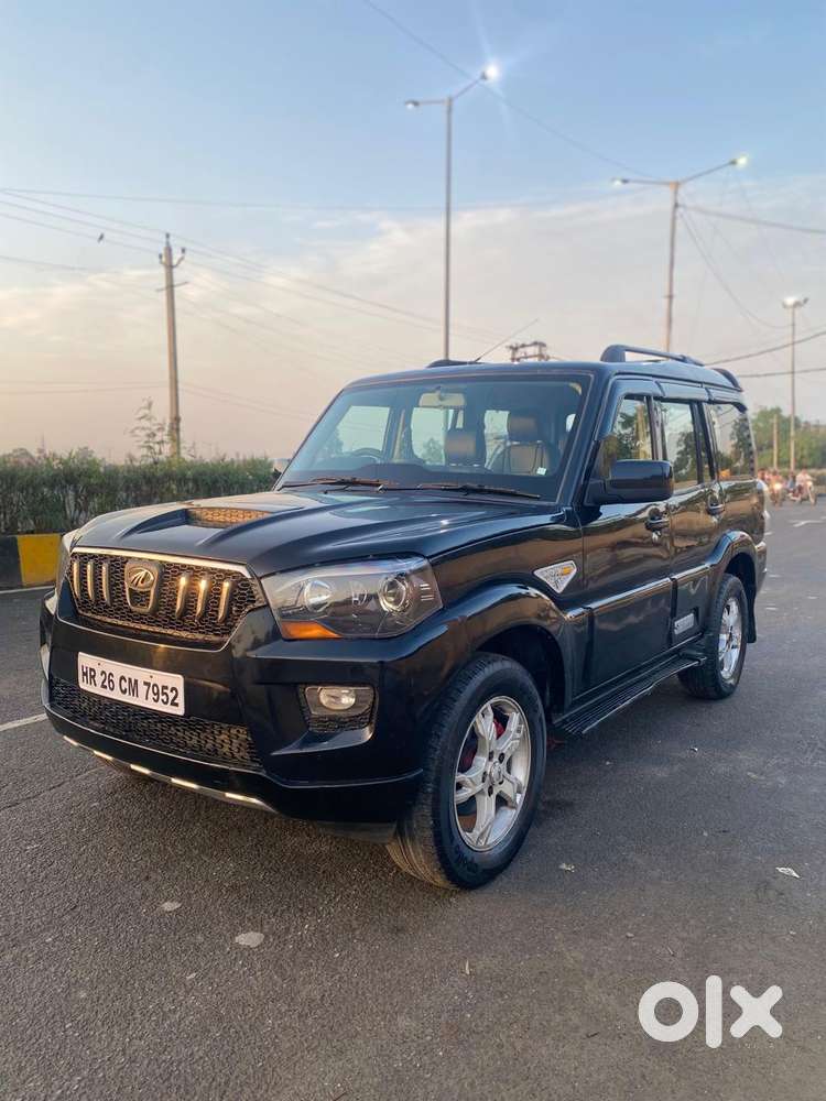 Mahindra Scorpio S10, 2015, Diesel