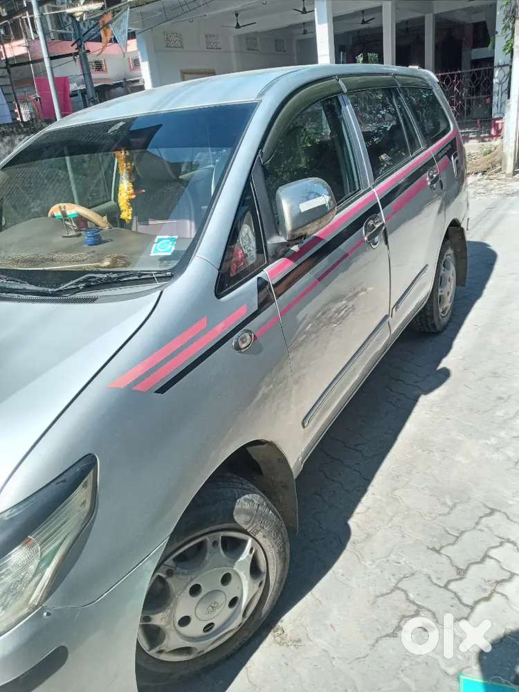Toyota Innova 2013 Diesel 25000 Km Driven