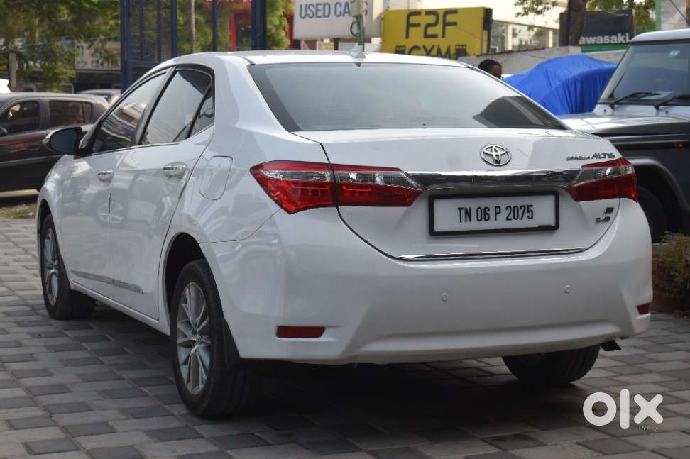 Toyota Corolla Altis 2013-2017 D-4d G, 2015, Diesel