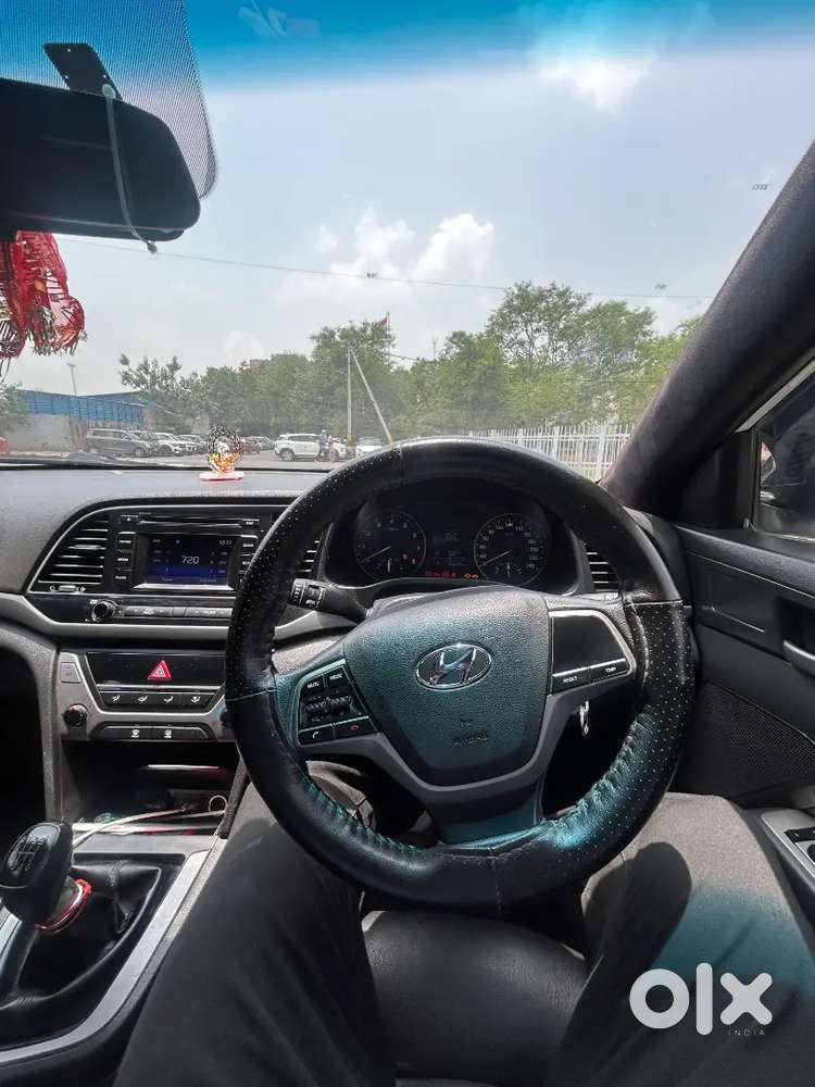 Hyundai New Elantra 2016 Petrol Manual 60500 Km