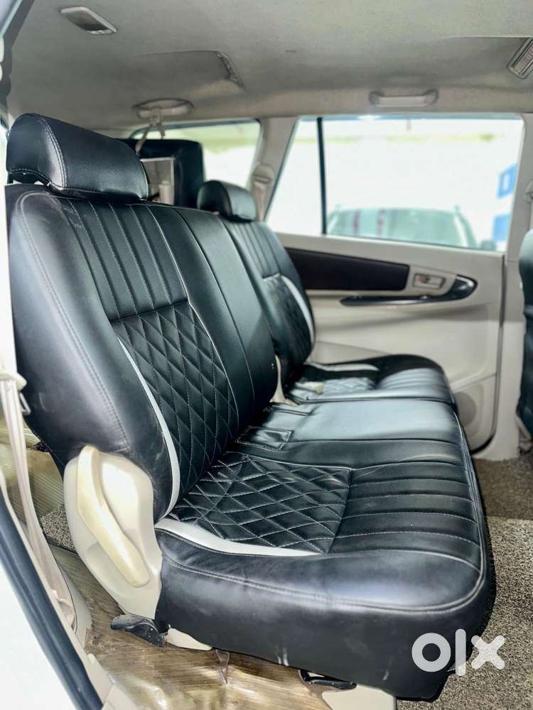 Toyota Innova 2.5 Gx (diesel) 8 Seater Bs Iv, 2014, Diesel