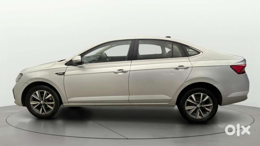 Skoda Slavia Style 1.0l Tsi Mt, 2022, Petrol