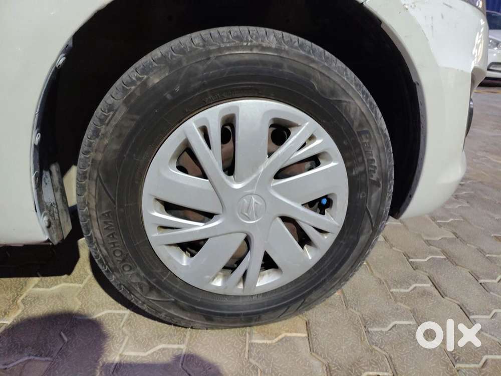 Maruti Suzuki Swift Vvt Vxi, 2016, Petrol